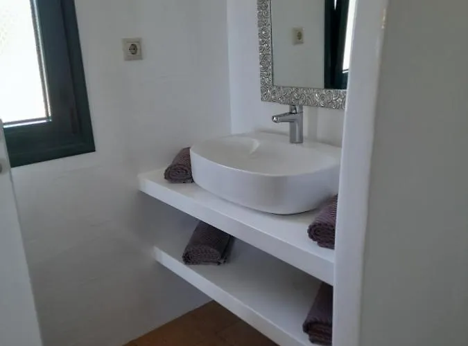 فيلة Zaki-1 Premium Moni Evaggelistrias